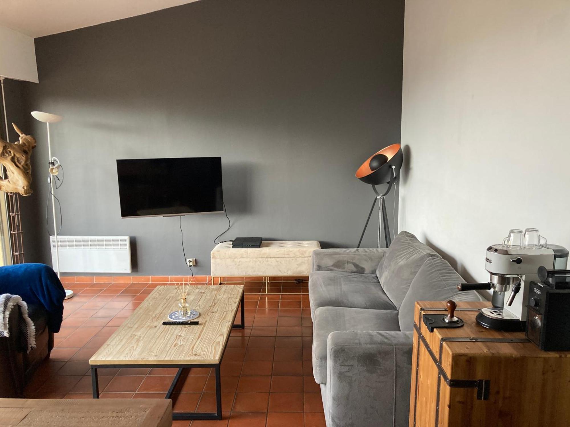 T2 Traversant Avec Une Grande Terrasse Et Piscine Cagnes-sur-Mer Luaran gambar